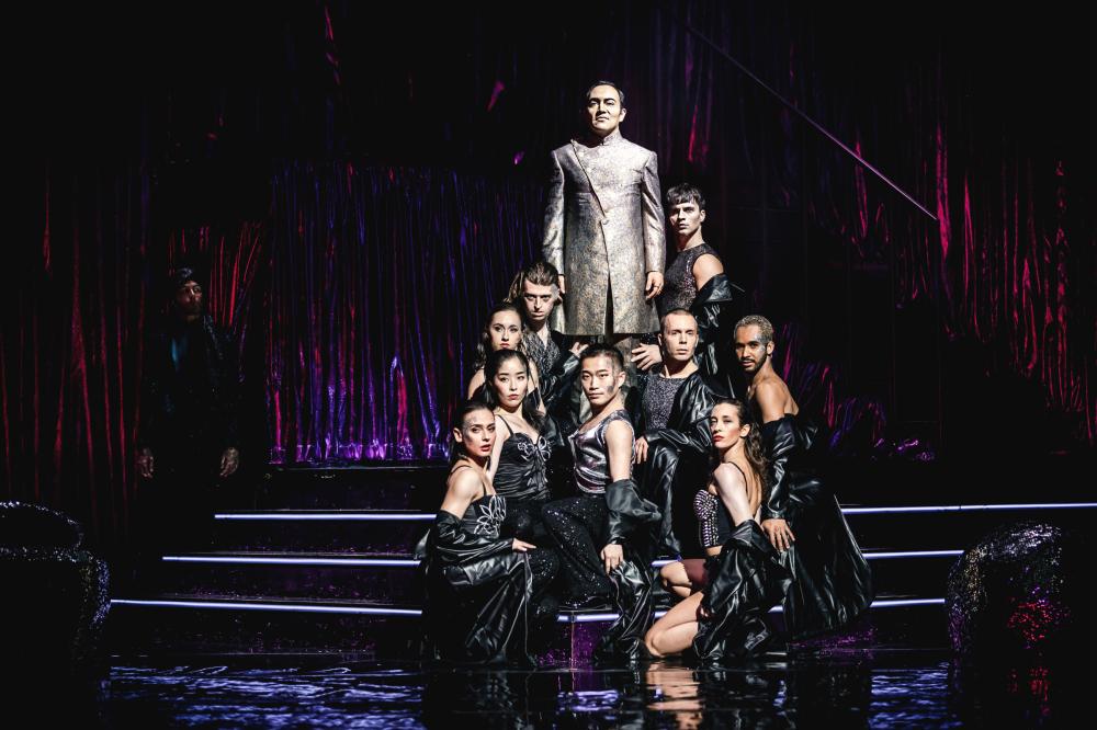 Theater Regensburg Magazin DER PRINZ VON SCHIRAS